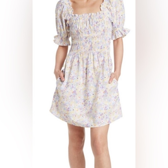 Levi's Women's Verenne Floral Smocked Off The Shoulder Dress Size Medium - Picture 1 of 5